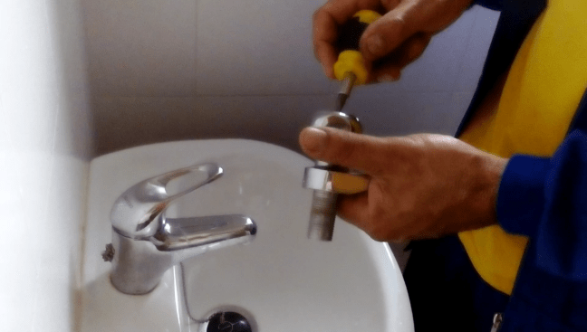 ¿Compras nuevo grifo o lo desmontas?